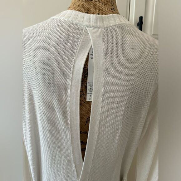 Lululemon white ‘Sincerely yours’ sweater - Picture 5 of 9